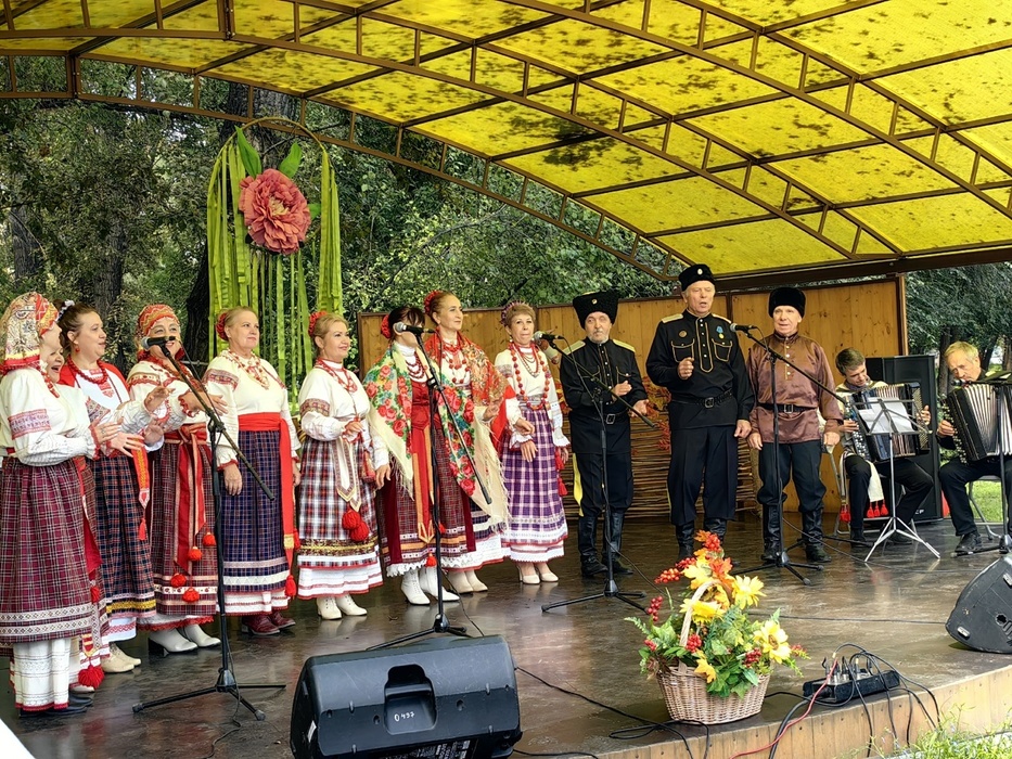 Фото с фестиваля казачьей культуры