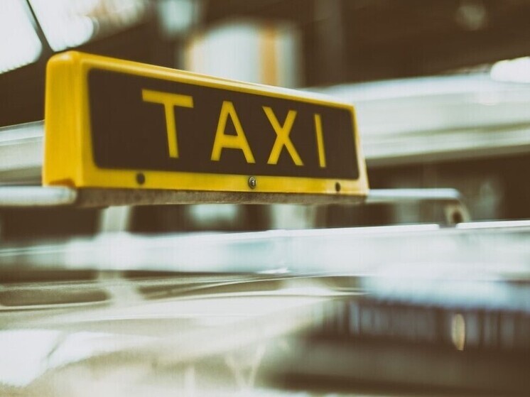 Калужан возил таксист, не имеющий прав на пассажирские перевозки