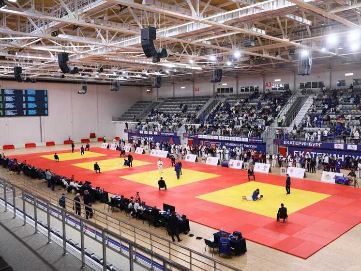 436 спортсменов принимают участие в первенстве УрФО по дзюдо