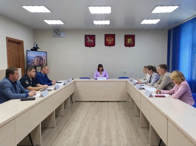 В  администрации Коношского района прошло заседание Совета по противодействию коррупции