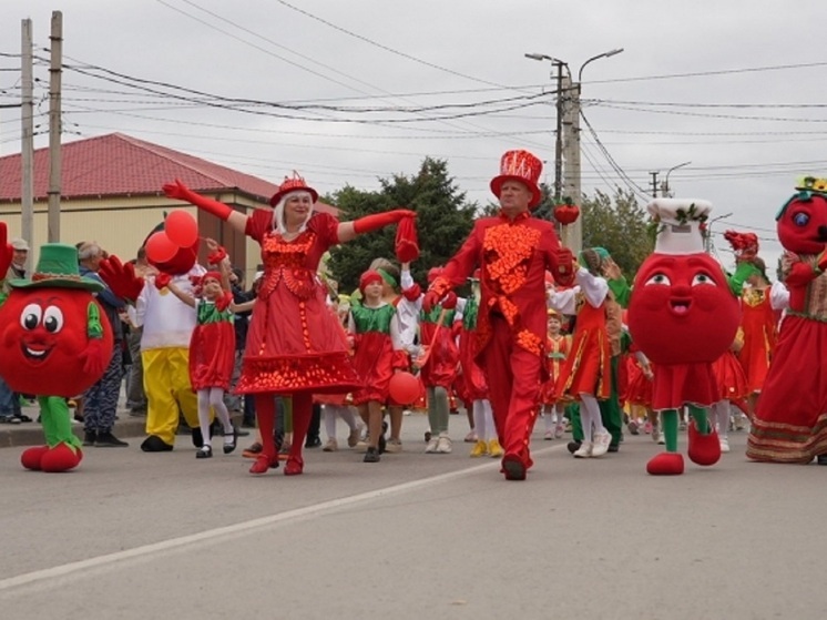 В Волгоградской области с размахом прошел фестиваль «Ахтубинский помидор»