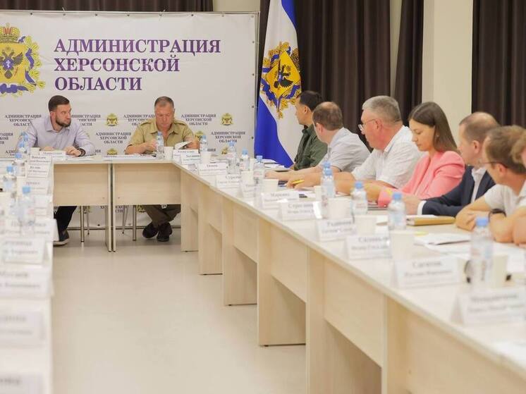 Марат Хуснуллин провел в Геническе совещание по развитию Херсонской области