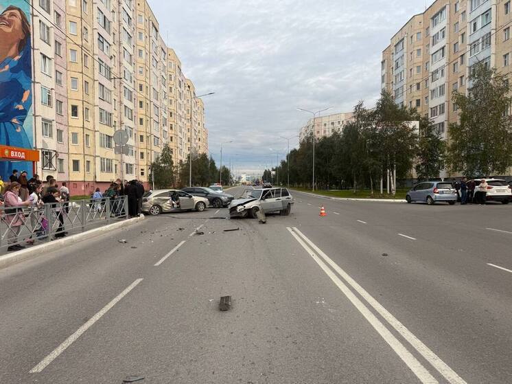 На Ямале за сутки 3 человека пострадали в трех ДТП