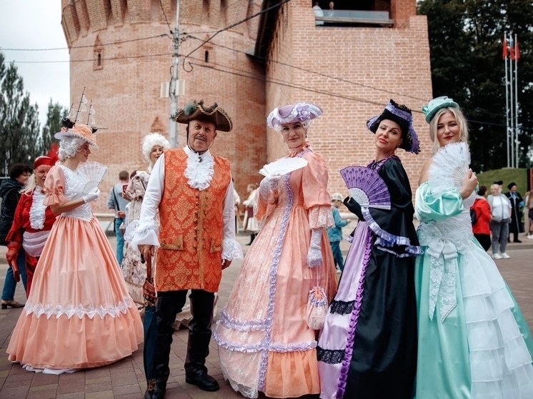 Александр Новиков: Фестиваль исторического костюма "Возрождение Эпох" собрал сотни смолян и гостей города