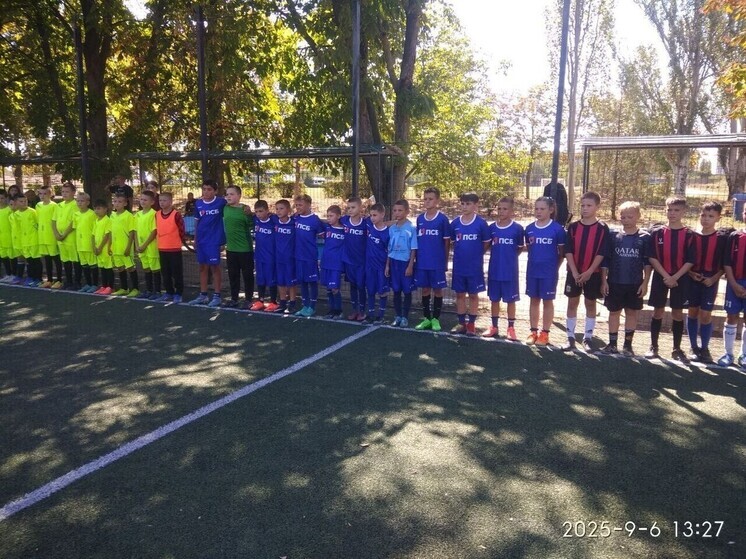 Мелитопольские спортсмены одержали победу в турнире по мини-футболу