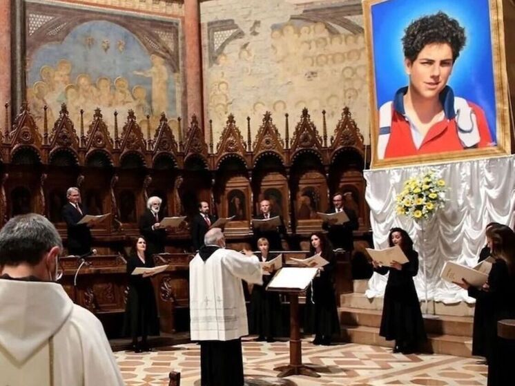 Итальянский подросток выбран католической церковью как новый святой