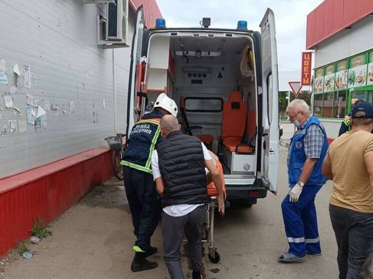 У жительницы Маркса застряла рука в тестомесильной машине