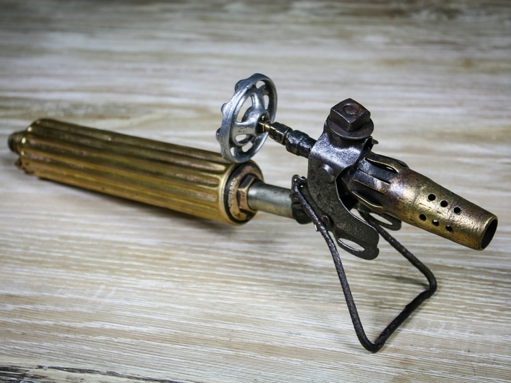 Житель Людинова облил бензином и поджёг своего гостя