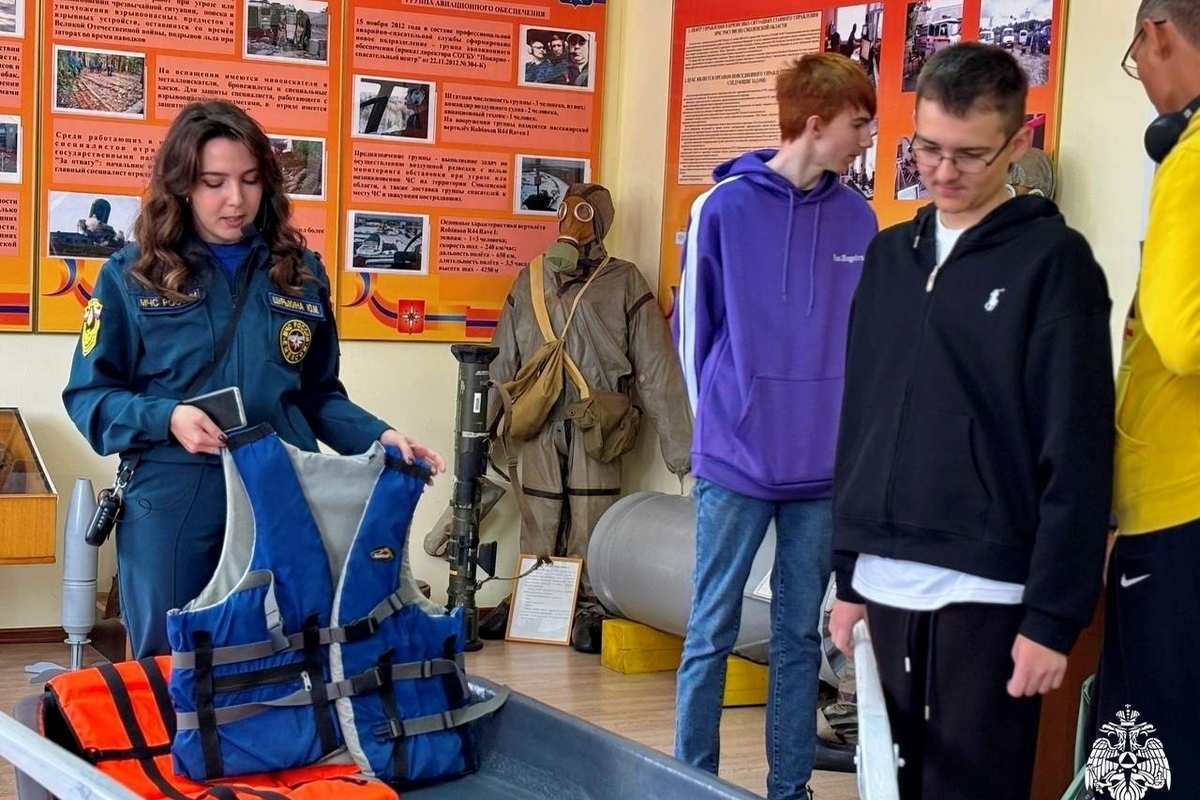 "Scopri il Museo del Ministero delle Situazioni di Emergenza di Smolensk: un viaggio educativo nel mondo della protezione civile e delle emergenze"