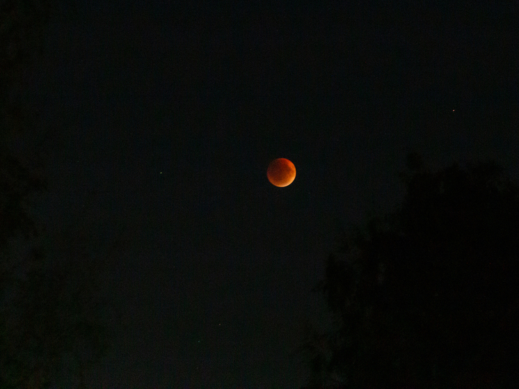 A Lua ficará na sombra da Terra por uma hora e meia