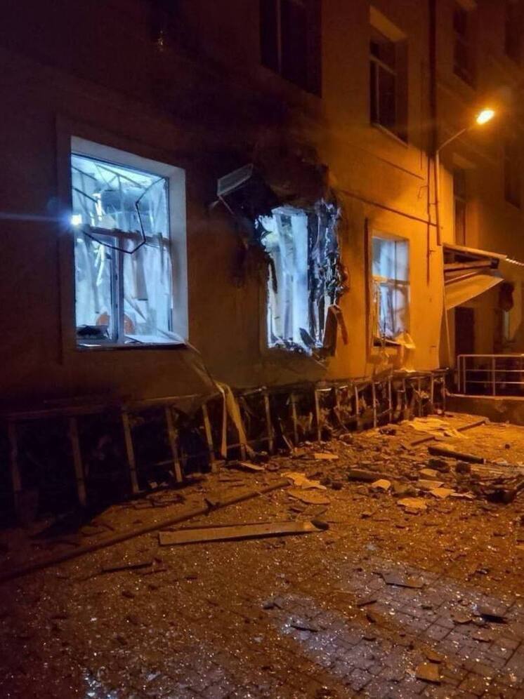 Парень и девушка получили ранения средней тяжести при атаке дрона в Донецке