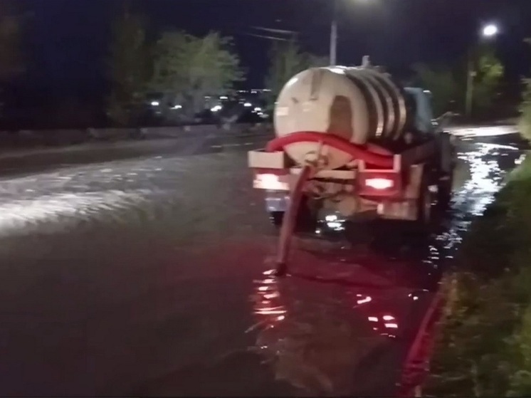 В Улан-Удэ с улиц откачано более 920 кубометров воды за ночь