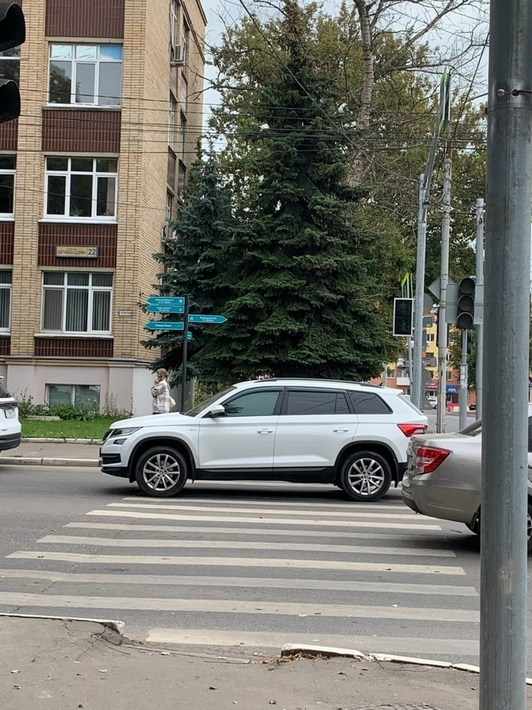 В Орле у лицея №22 не работают светофоры