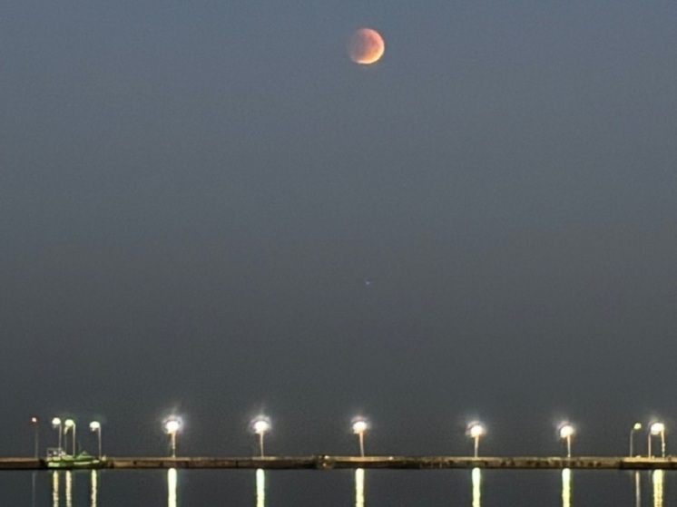 Петрозаводск наблюдал за лунным затмением