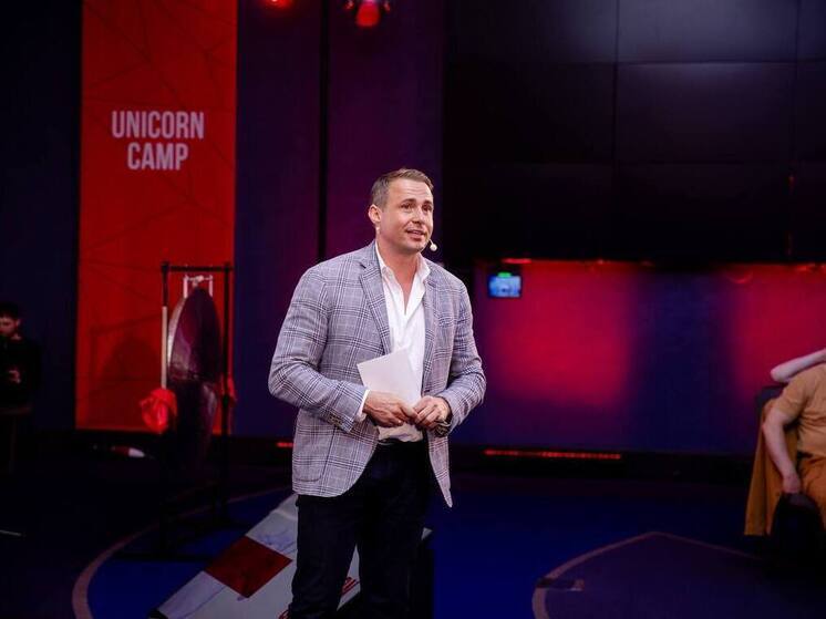 «Охота за единорогами» - Business StandUp тур от Оскара Хартманна 