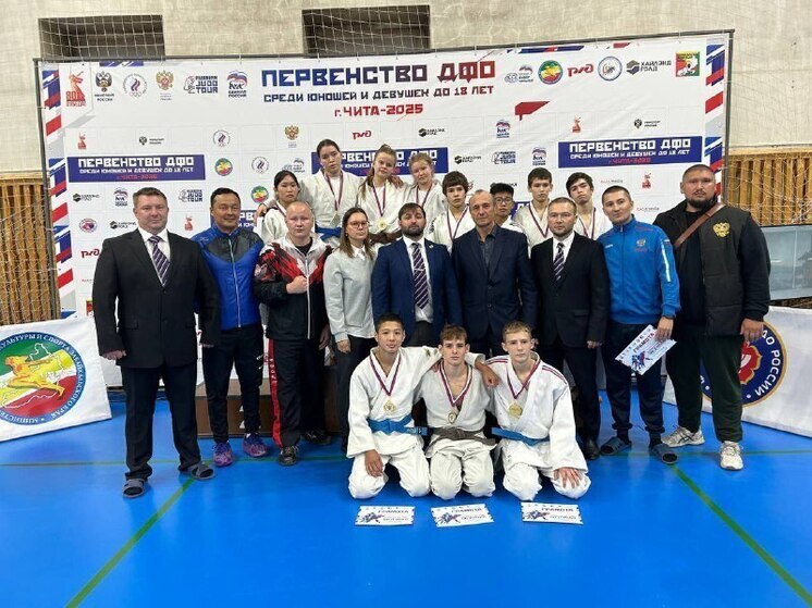 Сборная Бурятии завоевала первое место на Первенстве ДФО по дзюдо среди юниоров