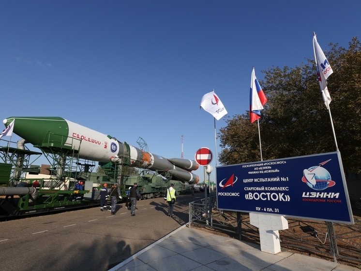 Самарская ракета «Союз-2.1а» готовится к запуску для доставки грузов на МКС