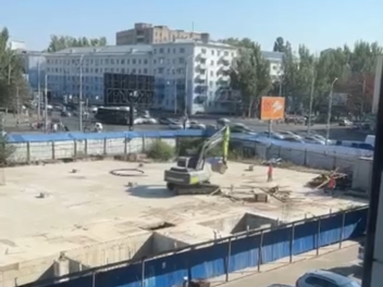 В Ростове на площади Ленина стартовали работы на стройплощадке фонтана