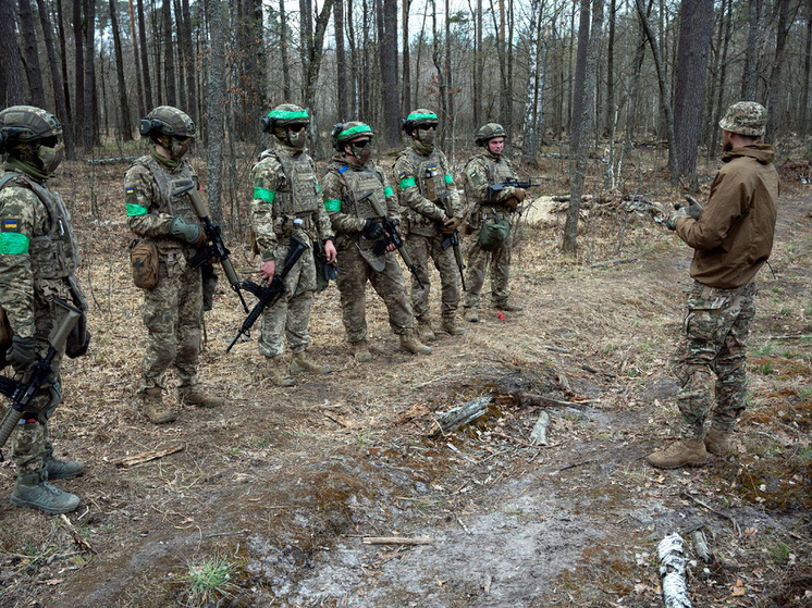 Киев планирует мобилизовать более 120 тысяч человек из-за провала на фронте