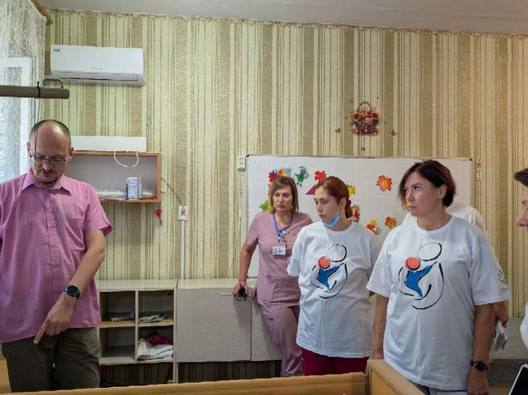 Специализированная бригада врачей из Москвы при содействии «Единой России» провела прием детей с особенностями в развитии здоровья в Скадовске Херсонской области