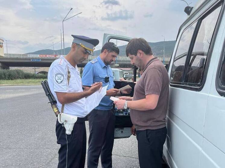 В Дагестане провели рейд по выявлению нарушений в сфере пассажирских перевозок