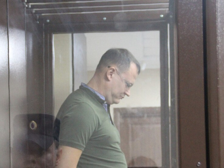 Центральный районный суд продолжает рассматривать уголовное дело о мошеннической схеме при содержании федеральных дорог, в которой, как полагает следствие, замешаны бывшие сотрудники Упрдор «Алтай» и ООО «Барнаульское ДСУ №4»