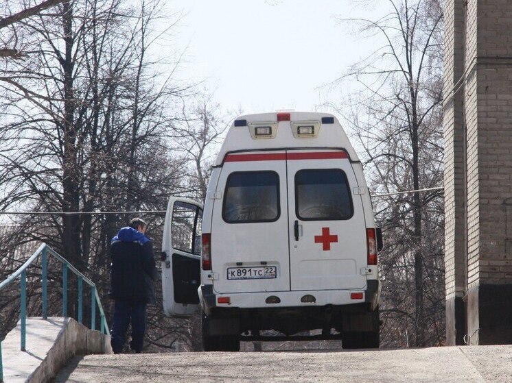 Велосипедист попал в больницу после ДТП с иномаркой в Барнауле