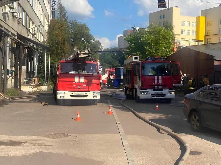Пожар на Большом Смоленском в Петербурге потушен