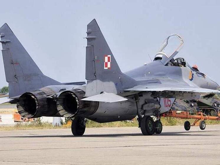 МО Польши: истребители сбили 4 беспилотника, 10 «локационно» потеряли