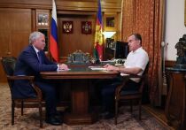 Губернатор Краснодарского края провел совещание, на котором было рассмотрено социально-экономическое развитие региона