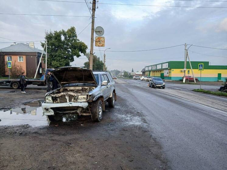 В Черногорске водители не поделили перекресток
