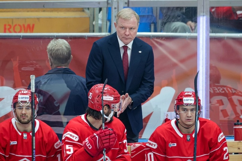 Играли в хоккейчик: Жамнов нашел причину поражения «Спартака»