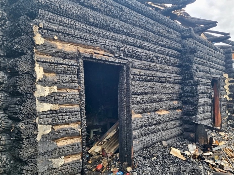 Тело мужчины нашли в горевшем доме Шадринска