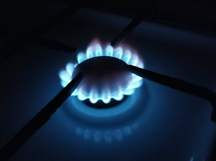 В Литве загорелось восемь следовавших с нефтеперерабатывающего завода газовозов