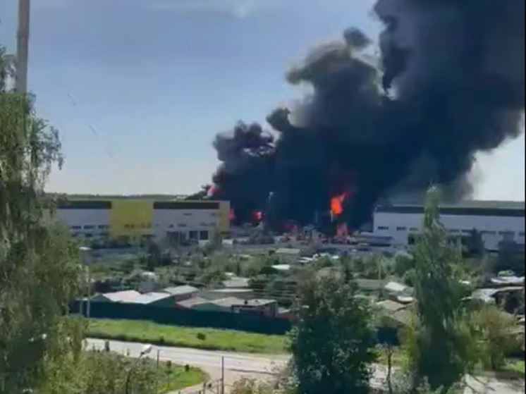 Крупный пожар на складе в Дмитровском городском округе остановил Чемпионат России по выездке