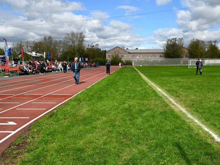 После реконструкции открыли стадион «Металлист» в Каменске-Уральском