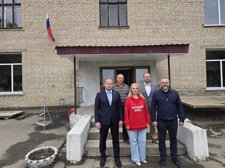 Запорожский лицей в Великой Белозерке получил новое компьютерное оборудование в рамках проекта «Выбирай свое»