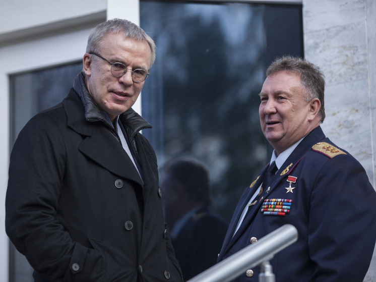 Депутата Госдумы Вячеслава Фетисова объявили в розыск на Украине