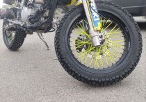 На жителя Барнаула завели уголовное дело в связи с кражей мотоцикла в другом регионе. Мужчина, будучи в Кемерово, откликнулся на объявление о продаже транспорта, но при встрече с продавцом наглым образом угнал байк.