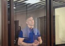 Суд апелляционной инстанции Алтайского краевого суда, рассмотрев 11 сентября жалобы адвоката и представление прокурора, изменил в части дополнительного наказания приговор, вынесенный Центральным районным судом бывшему замглавы Барнаула Антону Шеломенцеву