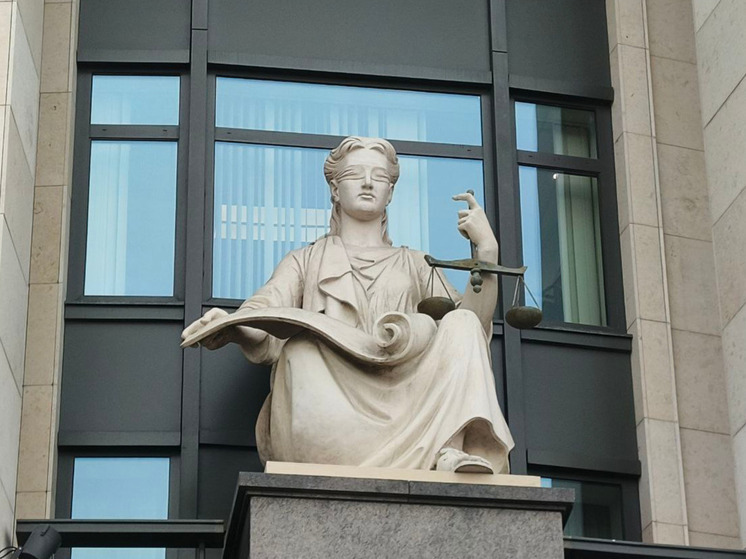 Прокуратура выявила коррупционное нарушение в администрации Печенгского района