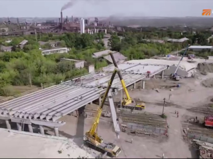 В ДНР капремонт путепровода в Енакиево вышел на финишную прямую