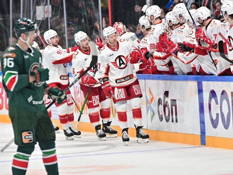 Победный матч ХК «Автомобилист» прошел с тремя драками