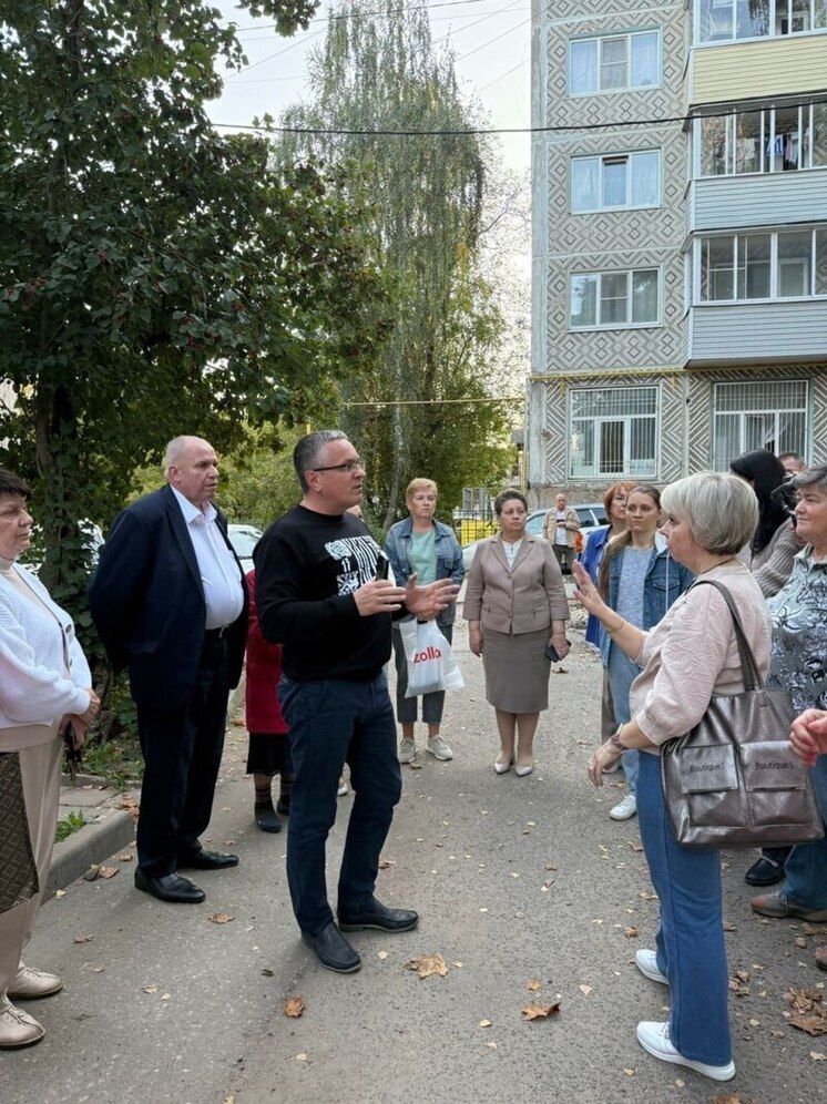 Калужский градоначальник пообщался с жителями в неформальной обстановке