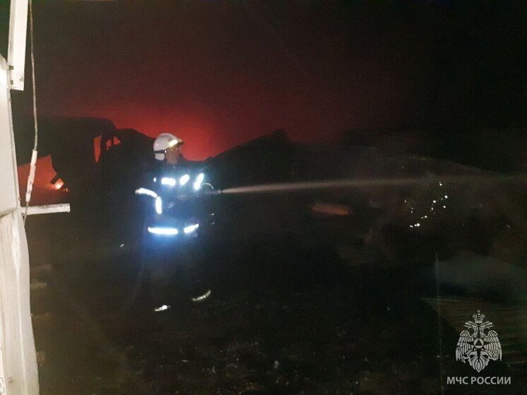  В Исилькуле ликвидирован пожар на площади свыше 1200 кв.метров