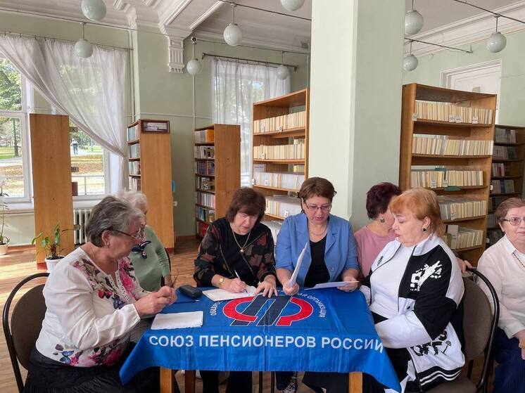 В мире интеллектуальных игр нередко случаются события, которые стирают границы, не только географические, но и между людьми с разными возможностями. Именно такое уникальное состязание состоялось в рамках XI Литературного фестиваля «КрымБукФест-2025». Впервые в истории межрегиональная интеллектуальная онлайн-игра «Что? Где? Когда?» объединила команды игроков с проблемами зрения из Пензы, Пензенской области и Республики Крым.