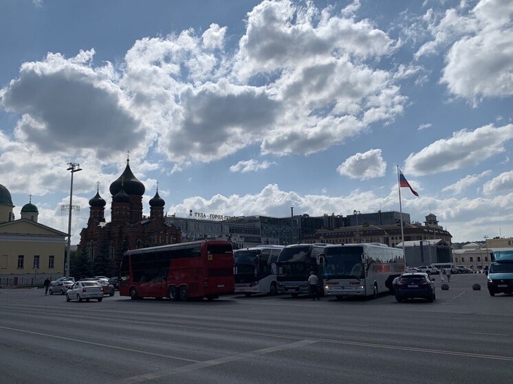 На День города в Туле закроют проезд и парковку на площади Ленина