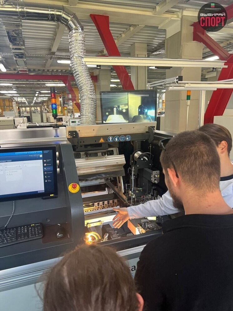 Запорожские студенты-робототехники покоряют Финал Кубка России в Саратове