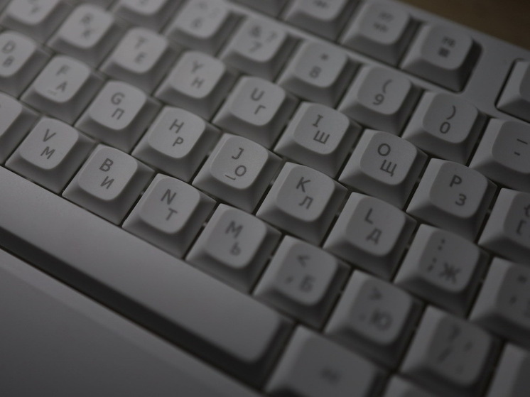 Юрист Хаминский: за смайлики под публикациями о трагедиях грозит наказание