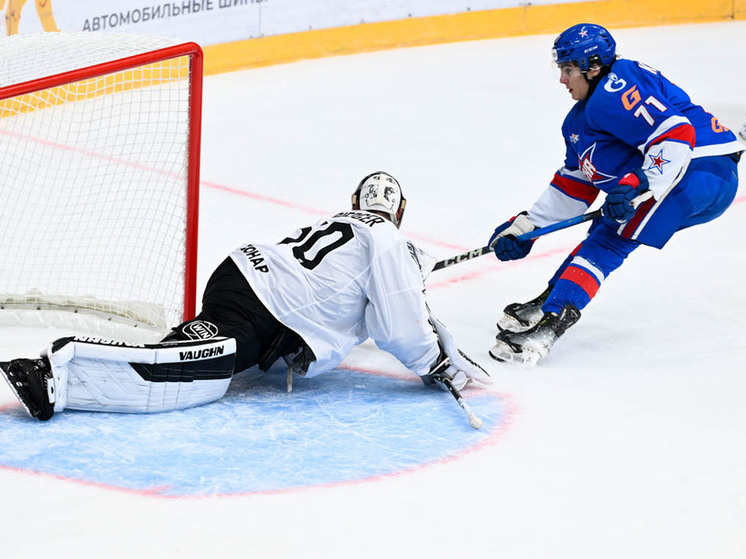 SKA beat Traktor and won their first victory in the new KHL season